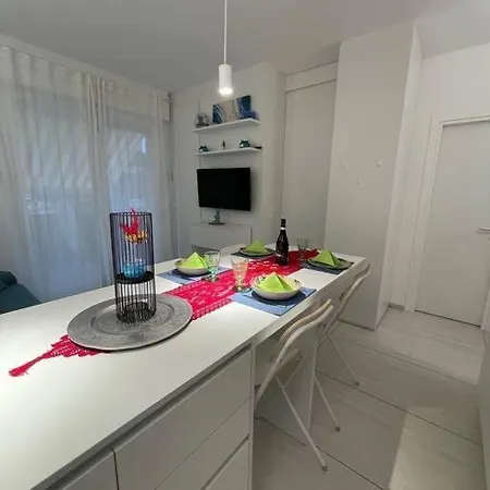Appartamento Bianca Fronte Mare Lido di Jesolo